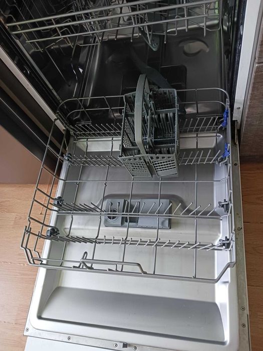 Съдомиялна за вграждане ТЕКА в отлично състояние