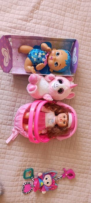 Бебешки кукли и интерактивни играчки