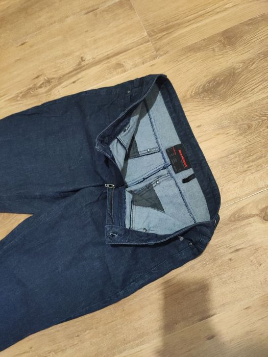 Blugi damă Mammut marimea 40 (M)