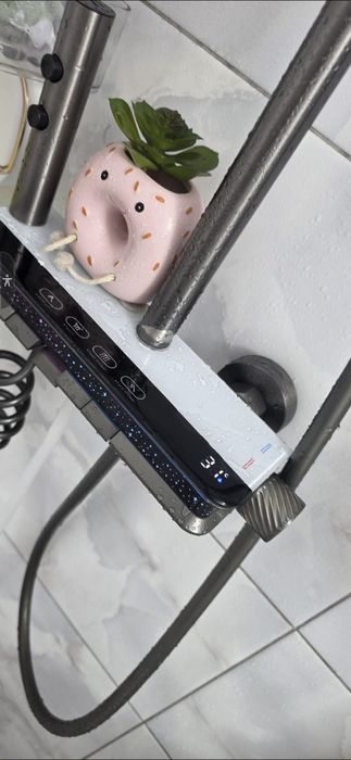 Baterie de dus cu 4 funcții si led steluțe