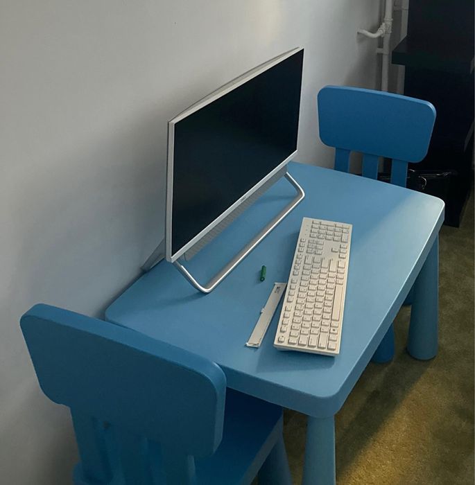 Masuta si scaune Mamut