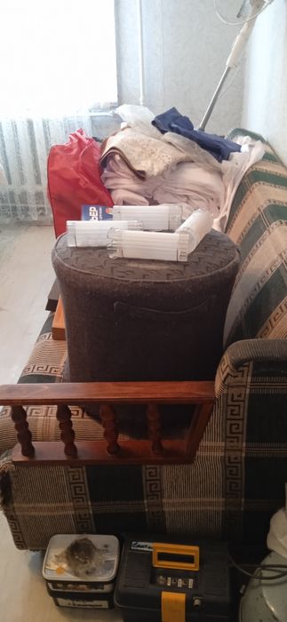 Диван и одно кресло ссср срочно