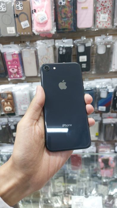 Iphone SE 128 GB sotiladi