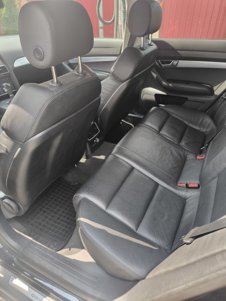 Vând Audi A6 allroad quatro motor 3.0 tdi