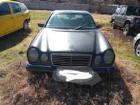Mercedes E 200 на части