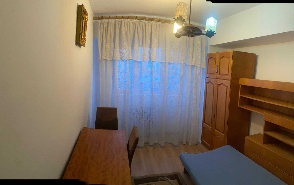 Vand apartament 3 camere