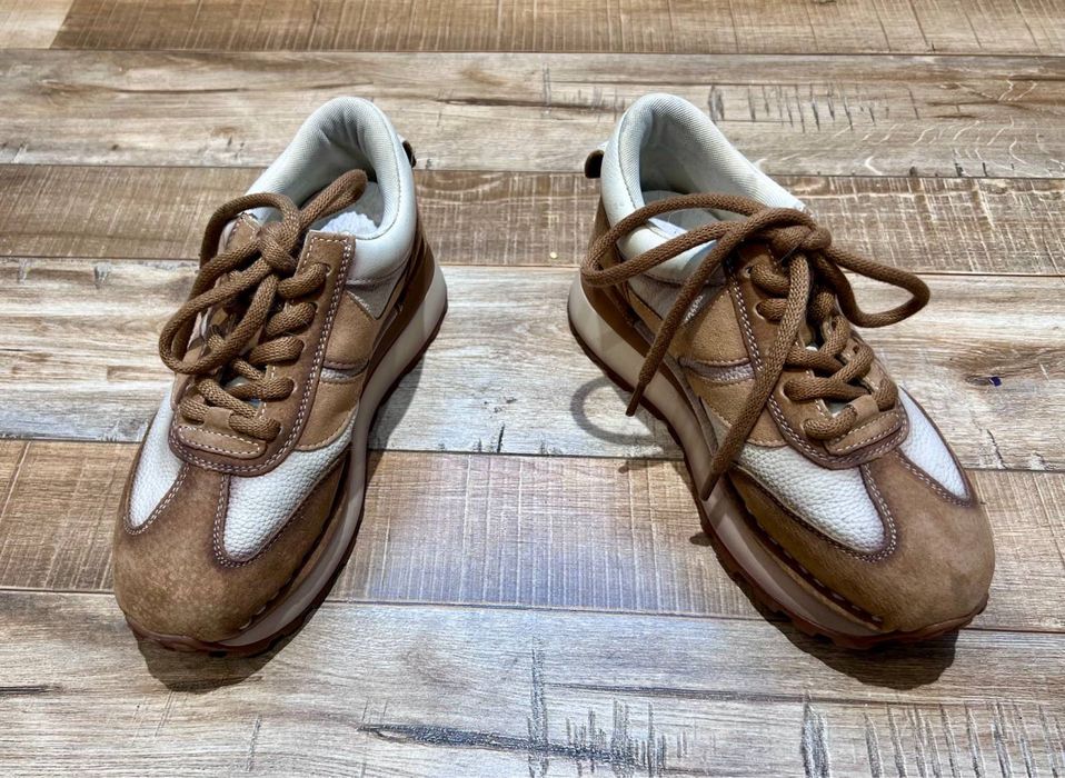 Кроссовки из натуральной кожи