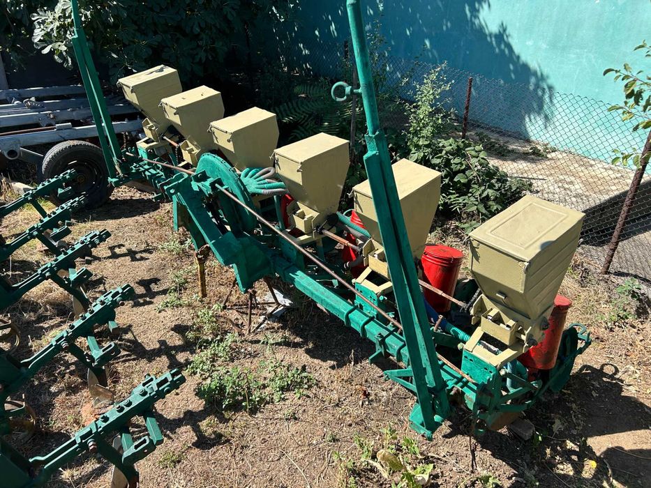 Semanatoare porumb SPC6 cu FERTILIZARE! +disc 3,3m +cultivator7 +plug3