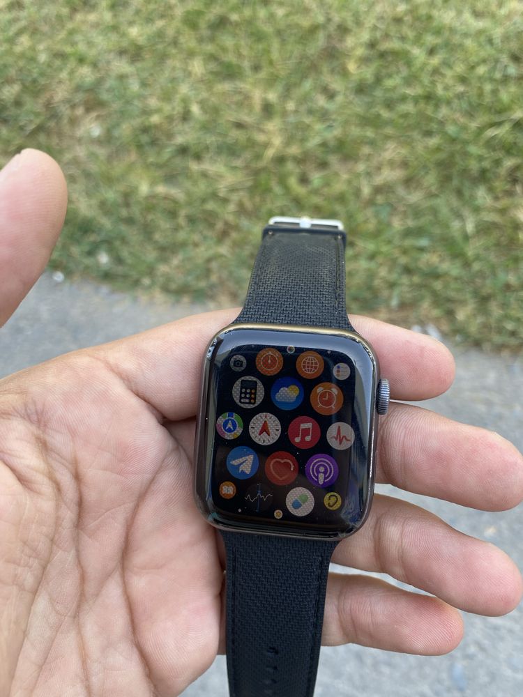 Apple watch 5 44mm 90% Gps Lte