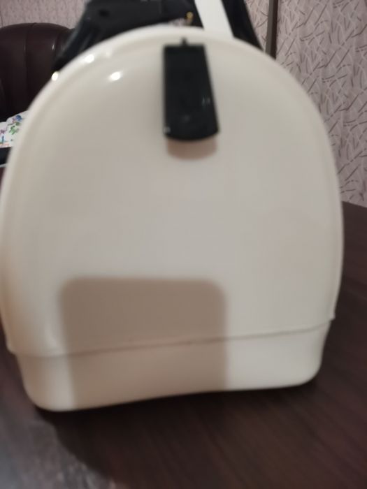 Чанта Furla еко лак бяла