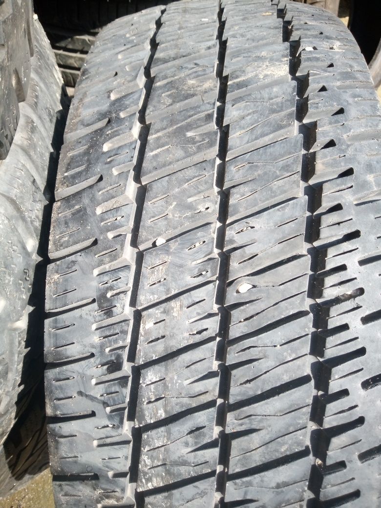 Anvelope 225/65R17 și de 235/65r16c 215 75 r17,5c