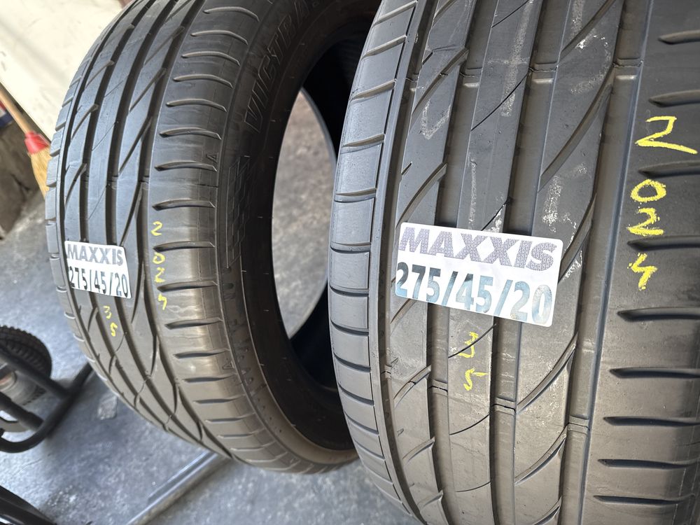 275/45/20 Maxxis