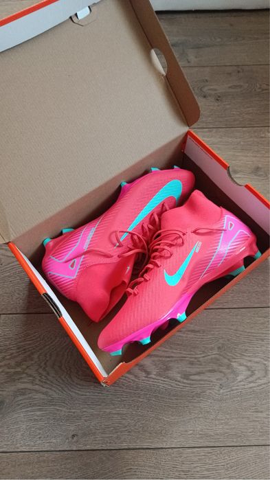 Ghete fotbal Nike performance ZOOM 10