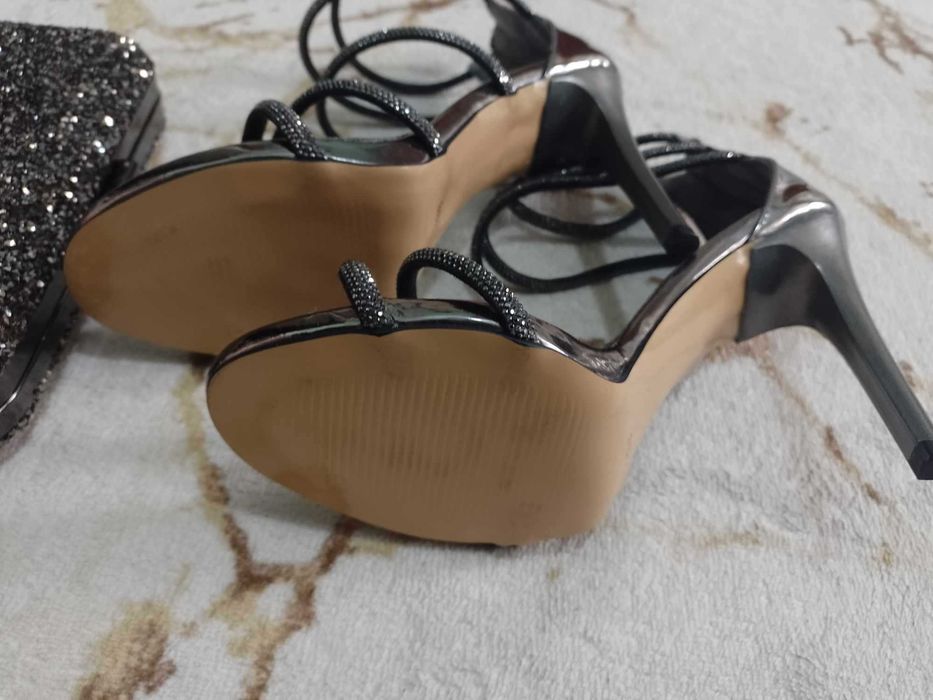 нови бални обувки 38н. и чанта 95 лв