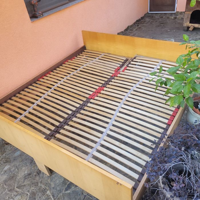 Vand pat de dormitor