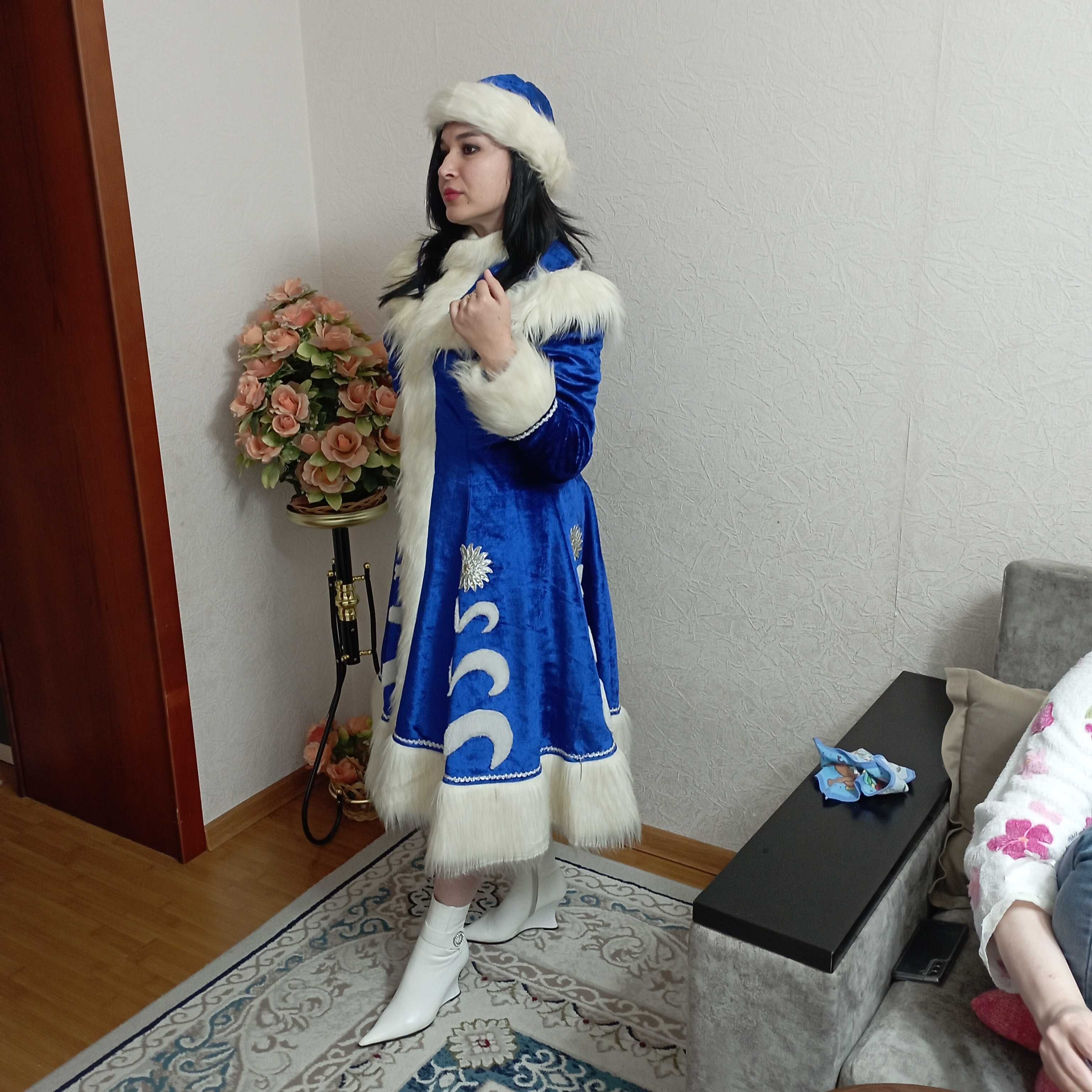Костюм Снегурочки в аренду.