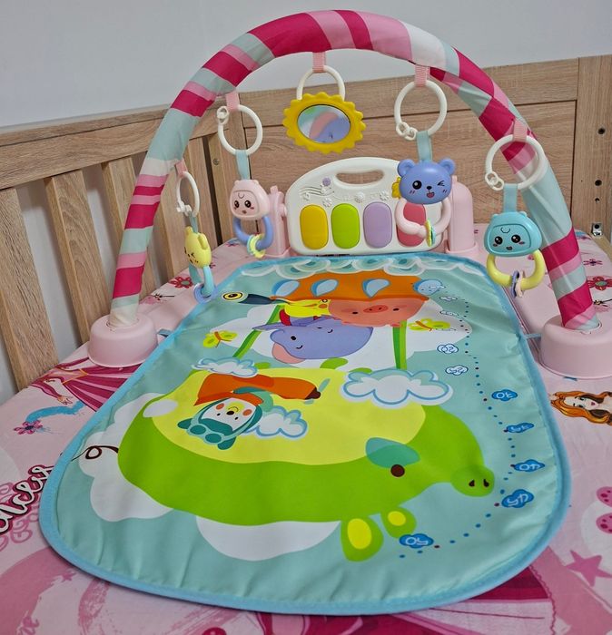 Saltea de joaca pentru bebelusi