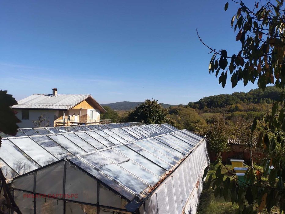 Продава се Къща в с. Извор, Област Перник - 200 кв.м за 350 €/кв.м - Снимка #13