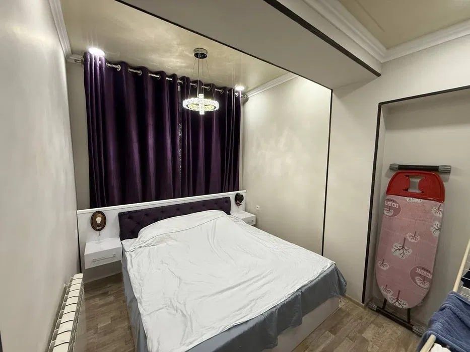 Срочно Продаётся Квартира 1в/2/4 Юнусабад Ц-6 ресторан На Небе