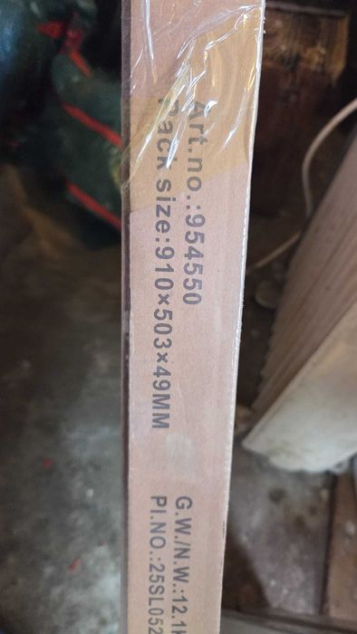 Vând rafturi metalice