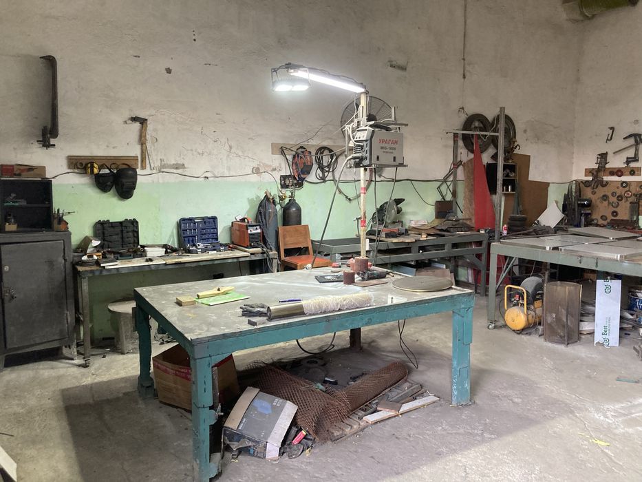 Цех арендага берилади.