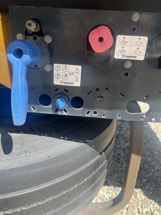 Vănd semiremorca dubă krone