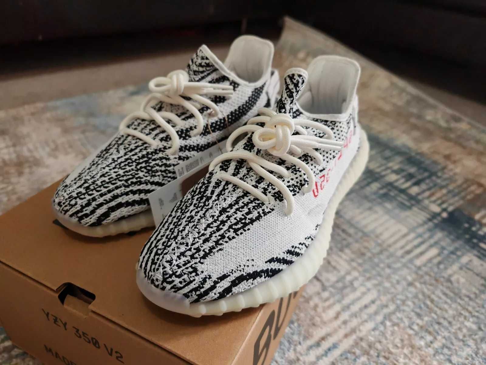 Yeezy Zebra 350 V2 Low Adidas Trainer