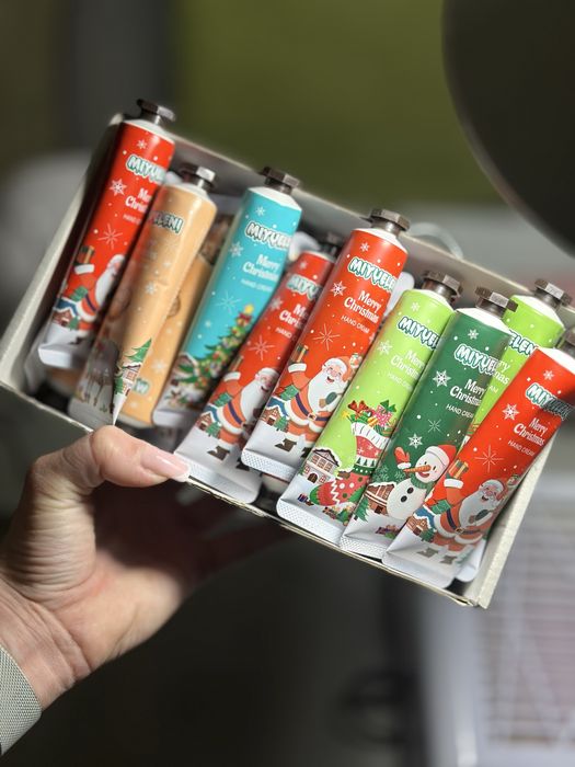 Коледни подаръчни кремове