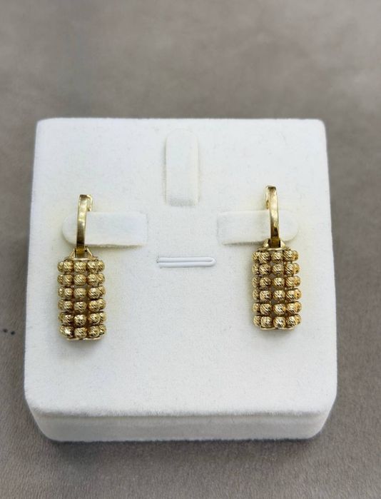 Золотые серьги цвет жёлтый очень крассиво смотреться  турция 585 проба