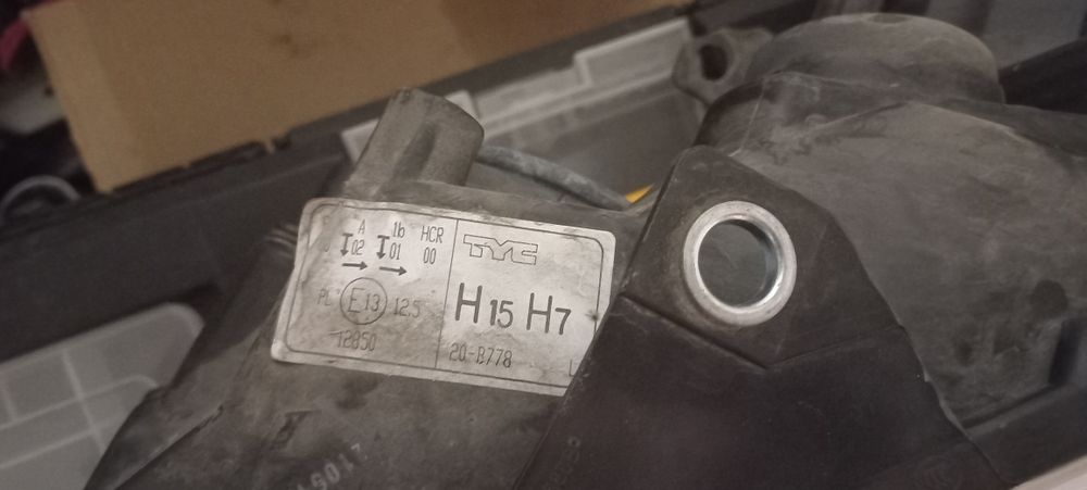 Фар vw golf 6 hella