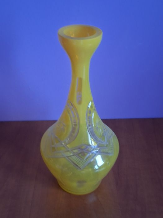 Vând Vază de Flori Vitingi