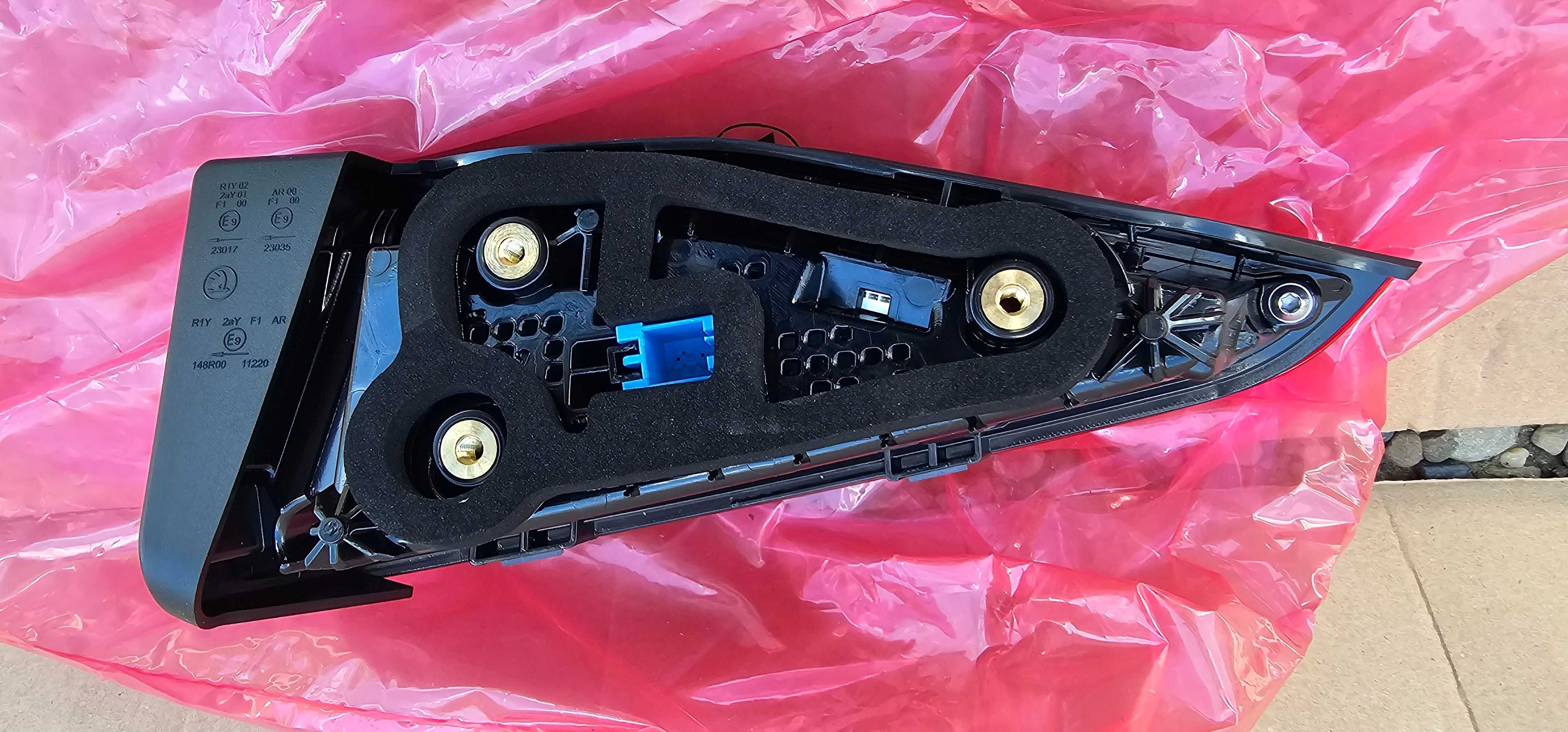 Stop stanga interior / haion Skoda Octavia 4 sedan 2021 - 2024