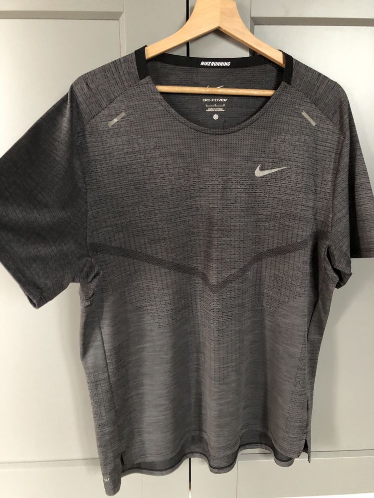 Nike - Tricou cu tehnologie Dri-FIT ADV Techknit Ultra, Gri