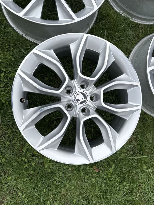 4бр.оригинални джанти Skoda 19” 5x112