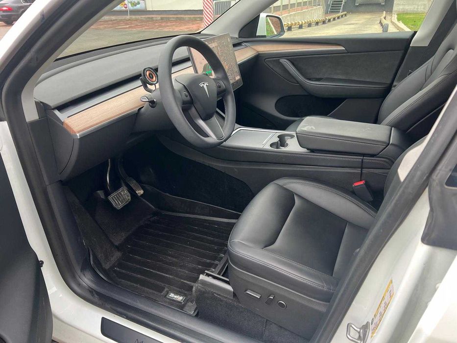 Tesla Model Y Long Range 4x4 2022 TVA deductibil