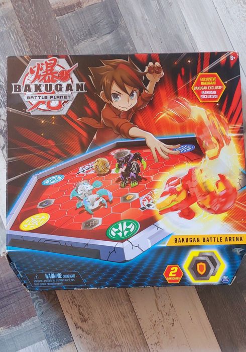 Игра на Bakugan с кутия