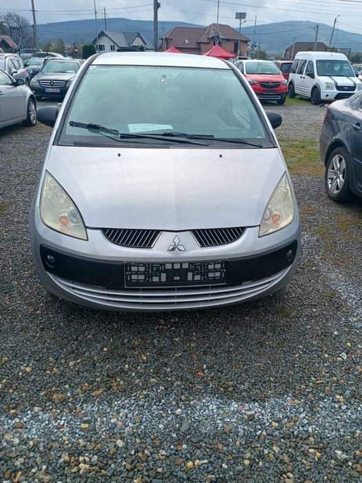 Vând Mitsubishi colt cz Benzina