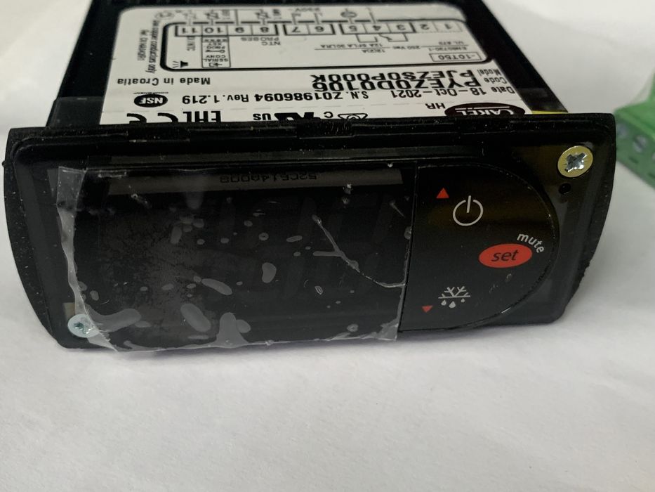 Termostat controler programator carel electronic 2 sonde incluse  nou