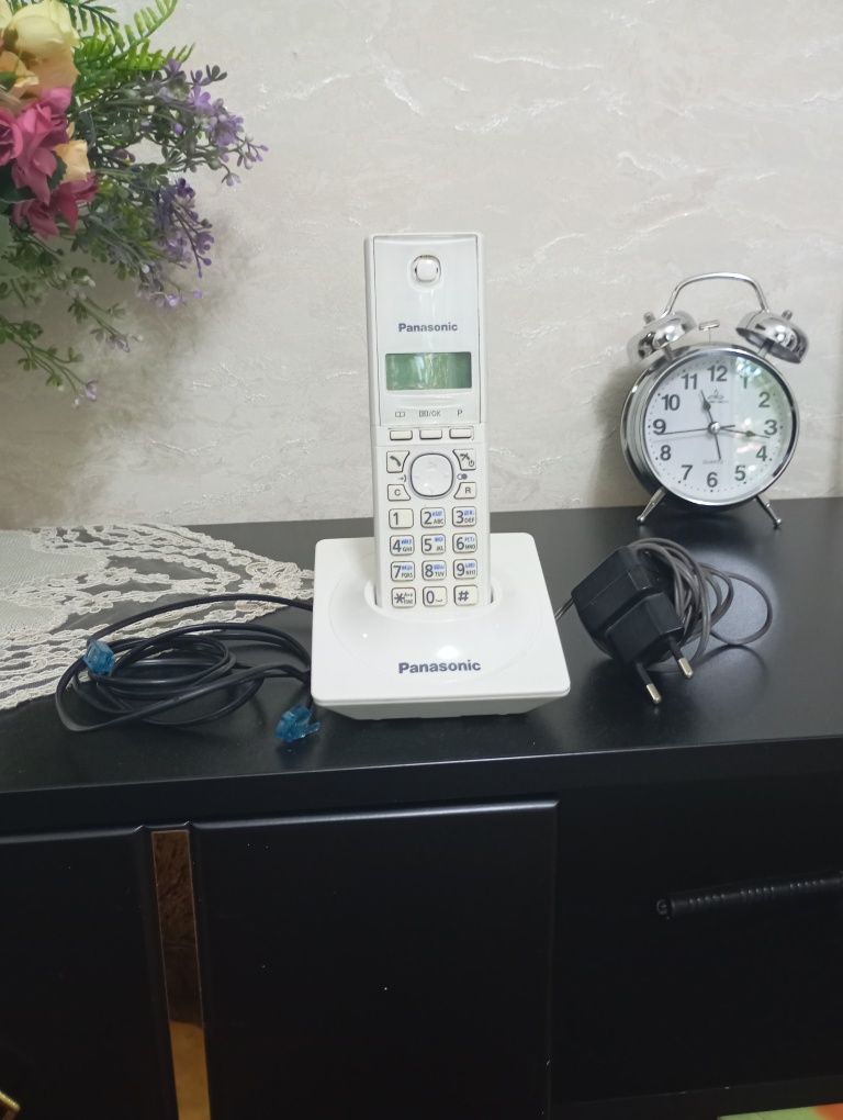 Продаётся 2 радиотелефона в отличном состояние