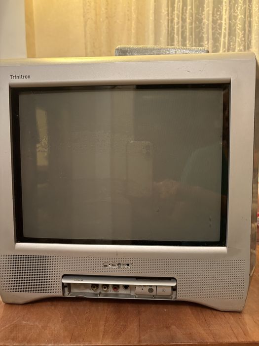 Телевизор Sony trinitron color tv