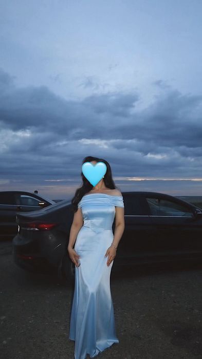 Платье в нежно голубом оттенке