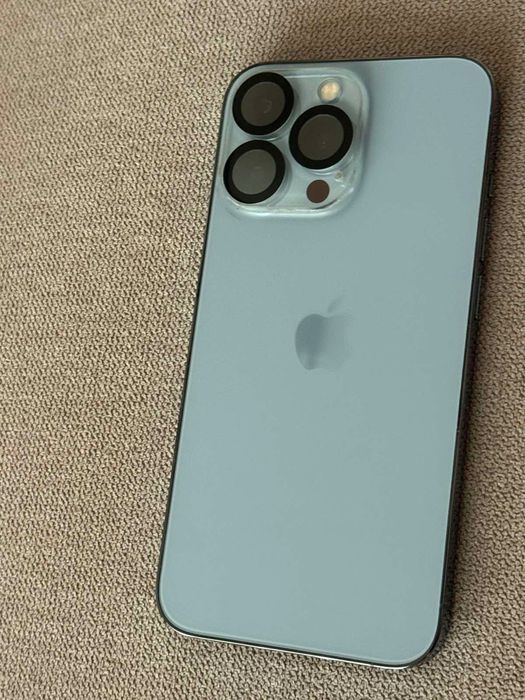 iPhone 13 Pro sierra blue