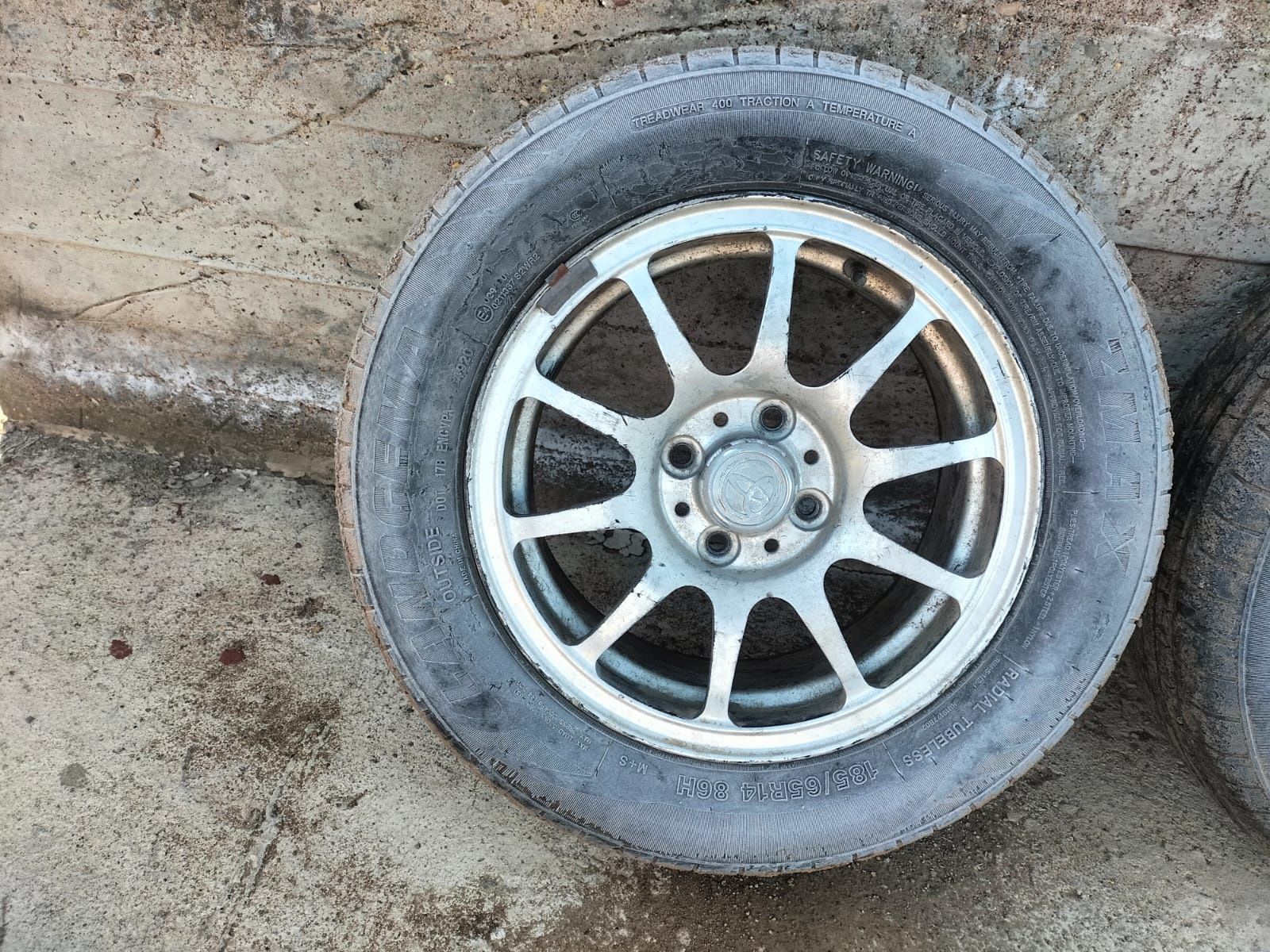 Продам шины 185 / 65 R14