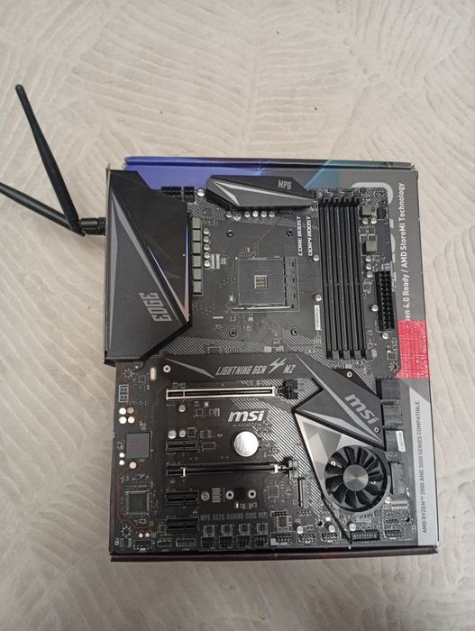 Placa de baza MSI mpg x570 gaming edge wifi