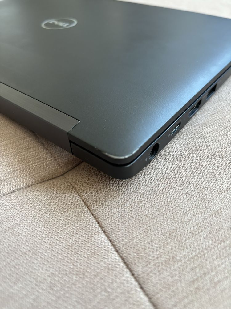 Dell Latitude 7390 core i5 8530 / 16 GB RAM / 256 GB NVMe