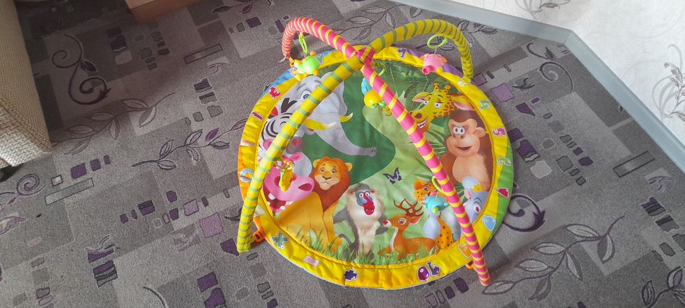 Продам игровой коврик для малышей