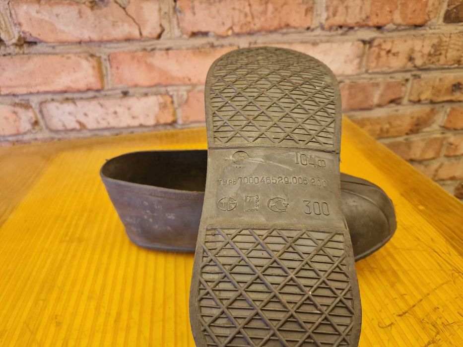 Галоши для валенок. Новые в Сортировке