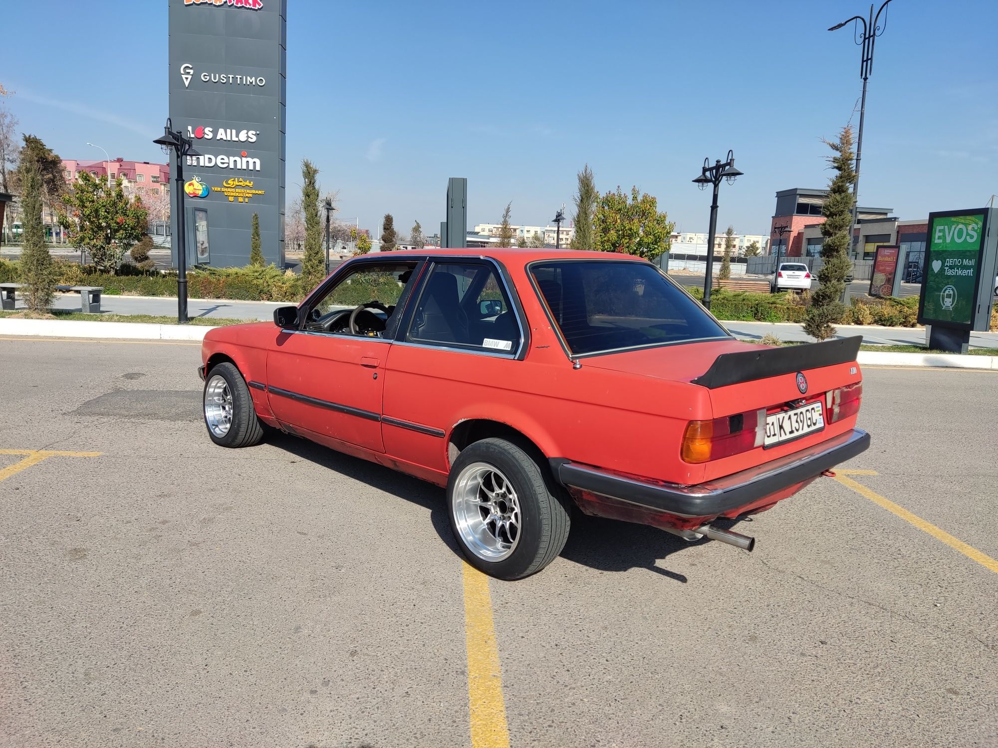 Bmw e 30 coupe 318