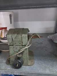 Motor electric vechi