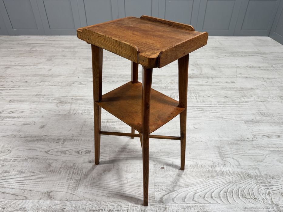 Помощна масичка -пиедестал - цветарник У023